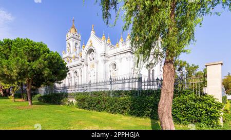 Bulgare St. Stephen Church, ou Sveti Stefan Kalisesi, une église orthodoxe bulgare dans le district de Balat, Istanbul, Turquie Banque D'Images