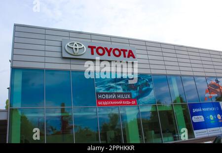 Kiev, Ukraine - 29 juillet 2020 : le salon Toyota ou boutique à Kiev, Ukraine Banque D'Images