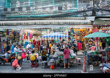 Marché TEXTILE PRATUNAM BANGKOK THAÏLANDE Banque D'Images