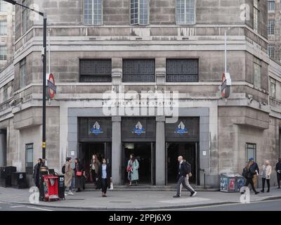 Station de métro St James Park à Londres Banque D'Images