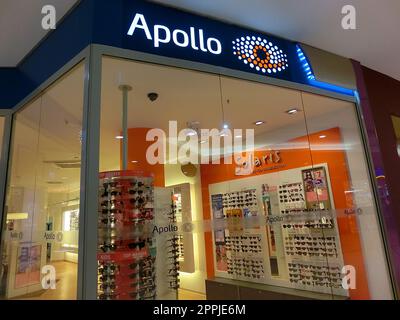 Magasin Apollo Optics à Francfort-sur-le-main, Allemagne Banque D'Images