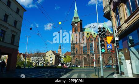 Ancien hôtel de ville avec une horloge dans le centre sur la place Wroclaw Pologne Banque D'Images