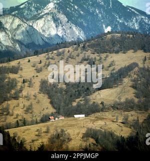 Brasov Comté, Roumanie, environ 1977. Paysage à haute altitude dans les montagnes Bucegi. Banque D'Images