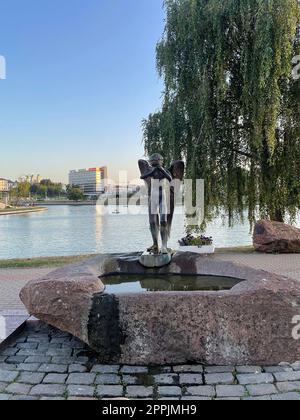 Île aux larmes à Minsk, avec statue Tears Angel Banque D'Images