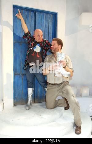 Bernhard Hoecker, Tetje Mierendorf, Bernhard Hoecker besucht die Vorstellung des comédies musicales Mamma Mia, Neue Flora, Hambourg, 03.11.2022 Banque D'Images