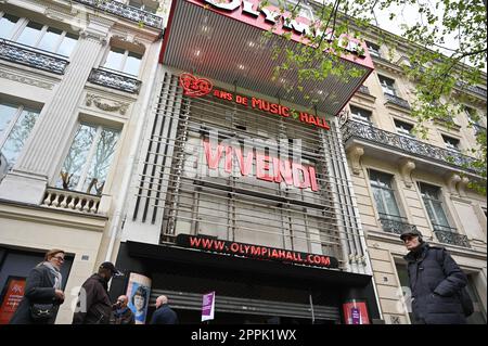 Paris, France. 24th avril 2023. Une vue extérieure du Music Hall Olympia lors de l'Assemblée générale combinée des actionnaires du groupe médias français Vivendi à Paris, France sur 24 avril 2023. Photo par Tomas Stevens/ABACAPRESS.COM crédit: Abaca Press/Alay Live News crédit: Abaca Press/Alay Live News Banque D'Images