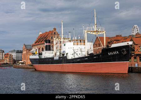 Soldek le premier navire construit en Pologne après la Seconde Guerre mondiale au chantier naval de Gdansk Banque D'Images