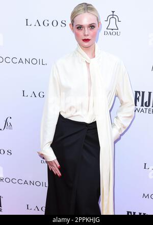 BEVERLY HILLS, LOS ANGELES, CALIFORNIE, États-Unis - AVRIL 23 : l'actrice américaine elle Fanning portant Givenchy arrive aux Prix de mode annuels 7th du Daily Front Row à Los Angeles, qui se tiennent au Crystal Garden de l'hôtel Beverly Hills sur 23 avril 2023 à Beverly Hills, Los Angeles, Californie, États-Unis. (Photo de Xavier Collin/image Press Agency) Banque D'Images