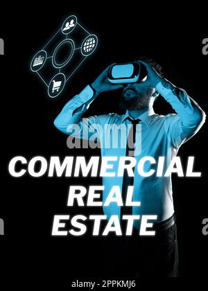 Inspiration montrant l'enseigne Immobilier commercial. Concept sens immeuble de revenu ou terre à des fins commerciales Banque D'Images