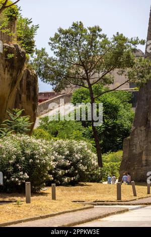 Castel Sant'Elmo, forteresse médiévale située sur la colline du Vomero, Naples, Italie Banque D'Images