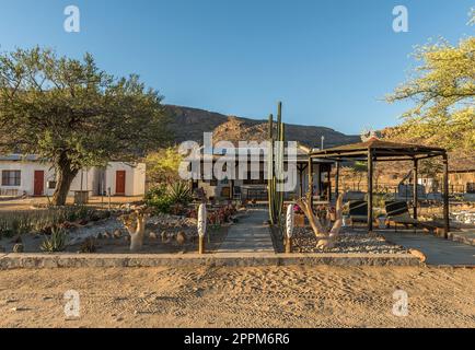 Ferme d'hôtes dans les montagnes namibiennes Erongo Banque D'Images