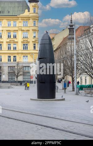 Horloge astronomique de Brno, en forme de balle, située sur la place de la liberté, Brno, République tchèque Banque D'Images