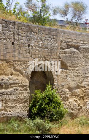 Castel Sant'Elmo, forteresse médiévale située sur la colline du Vomero, Naples, Italie Banque D'Images