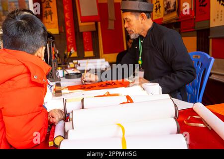 Mots auspicieux pendant la veille du nouvel an chinois. Banque D'Images