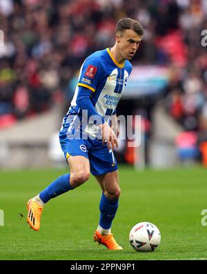 Brighton et Hove Albion's Solly March lors du match de demi-finale de la coupe Emirates FA au stade Wembley, Londres. Date de la photo: Dimanche 23 avril 2023. Banque D'Images