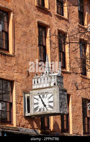 Horloge de la maison de ville, avec modèle de l'hôtel de ville, Dundee City Centre, Dundee, Tayside, Écosse, Banque D'Images