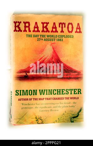 Krakatoa - le jour de l'éclatement du monde - 27th août 1883. Par Simon Winchester. Livre sur fond blanc Banque D'Images