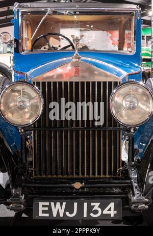 Sparkford.Somerset.United Kingdom.26 mars 2023.A Rolls Royce Phantom 2 Sedanca Deville de 1930 est en exposition au Haynes Motor Museum Banque D'Images