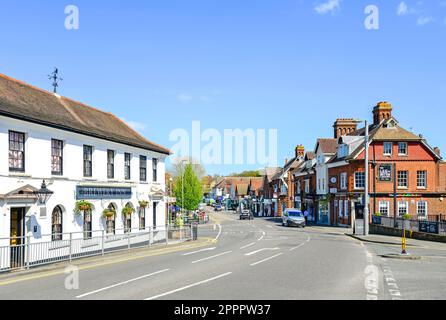 La rue, Ashtead, Surrey, Angleterre, Royaume-Uni Banque D'Images