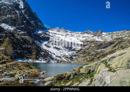 Excursion au refuge Livio Bianco, dans la haute Valle Gesso, dans la province de Cuneo, dans le sud du Piémont Banque D'Images