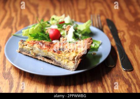 quiche (cuisine française) comme très bon fond de nourriture Banque D'Images