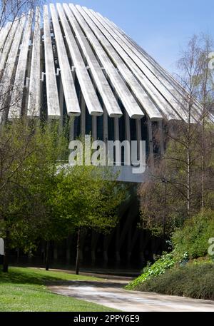 EL PALACIO DE EXPOSICIONES Y CONGRESOS OVIEDO, ESPAGNE Banque D'Images