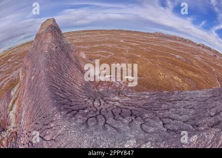 Érosion des falaises nord de la Lower Blue Mesa dans le parc national de Petrified Forest, Arizona. Banque D'Images