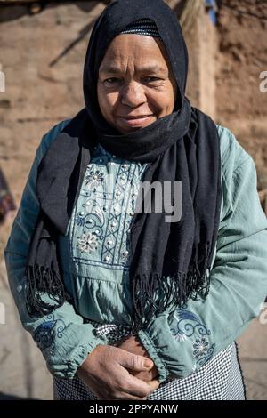 Portrait de dame berbère. Banque D'Images