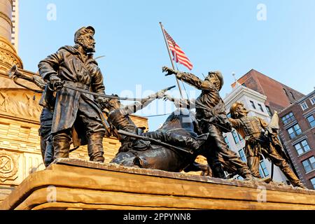 Le Monument des soldats et des marins de la place publique du centre-ville de Cleveland est un monument de la guerre civile conçu par Levi Schofield dédié à 4 juillet 1894 Banque D'Images