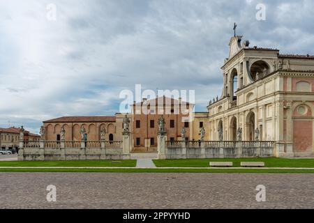 Excursion en vélo sur la rive droite du po : abbaye de San Benedetto po à Polirone Banque D'Images