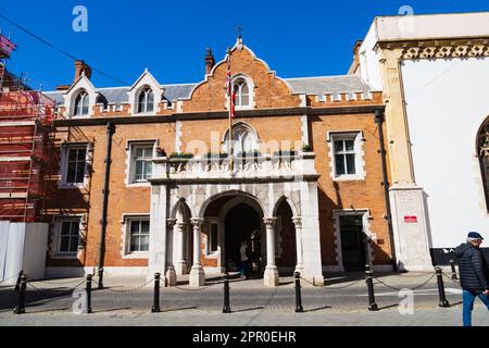 Le couvent, la résidence des gouverneurs et l'église de garnison de la chapelle des rois. Main Street, le territoire britannique d'outre-mer de Gibraltar, le Rocher de Gibraltar on Banque D'Images