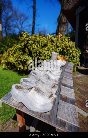 Chaussure traditionnelle en bois Hollande, sabots hollandais, souvenir des pays-Bas Banque D'Images