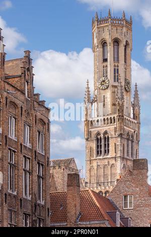 Le beffroi de Bruges, clocher du centre historique de Bruges, Flandre Occidentale, Belgique Banque D'Images