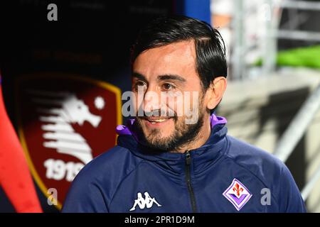 Salerno, Italie. 24th avril 2023. Alberto Aquilani entraîneur en chef de l'AFC Fiorentina Primavera pendant le match de Coppa Italia entre COMME Roma ACF Fiorentina au Stadio Arechi sur 25 avril 2023 à Salerne, Italie. - Credit: Nicola Ianuale/Alamy Live News Banque D'Images