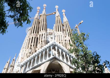 Détail architectural de la Sagrada Família, la plus grande église catholique inachevée du monde située à Eixample, conçue par Antoni Gaudí Banque D'Images