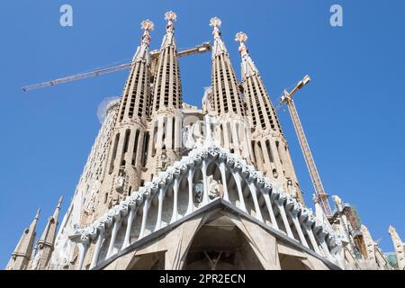 Détail architectural de la Sagrada Família, la plus grande église catholique inachevée du monde située à Eixample, conçue par Antoni Gaudí Banque D'Images