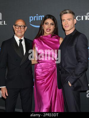 LOS ANGELES - APR 25: Stanley Tucci, Priyanka Chopra Jonas, Richard Madden à la Citadelle première série au Théâtre Culver sur 25 avril 2023 à Culver City, CA Banque D'Images