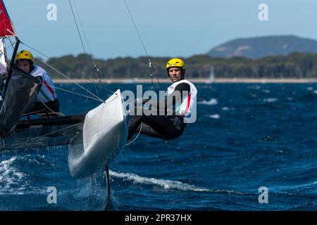 Hyères, France. 23rd avril 2023. L'équipe italienne participe à la classe Nacra 17 lors de l'édition 51th de la semaine olympique française à Hyères, en France, sur 23 avril 2023. Photo de Laurent Coust/ABACAPRESS.COM crédit: Abaca Press/Alay Live News Banque D'Images