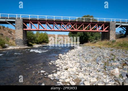 Pont historique sur Hyde - Macraes Road, près de Hyde, Central Otago, South Island, Nouvelle-Zélande Banque D'Images