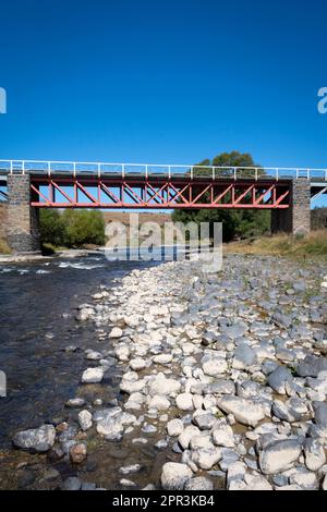 Pont historique sur Hyde - Macraes Road, près de Hyde, Central Otago, South Island, Nouvelle-Zélande Banque D'Images