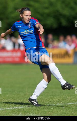 Lincoln, Royaume-Uni. 28th août 2011. Lincoln, Angleterre, 28 août 2011: Loren dykes (11 Bristol A)FA jeu WSL entre Lincoln City et Bristol Academy à Lincoln, Angleterre. (MHodsman/SPP) crédit: SPP Sport presse photo. /Alamy Live News Banque D'Images