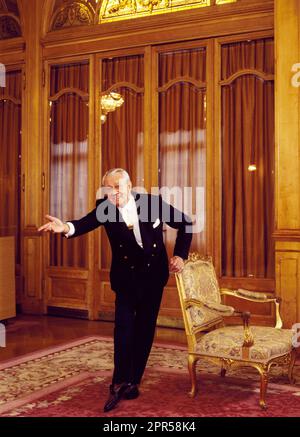 Graham Payn le partenaire de vie de Noel Coward photographié en France en 1988 Banque D'Images