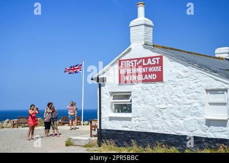 "La première et dernière maison', Land's End, Cornwall, Péninsule de Penwith, Angleterre, Royaume-Uni Banque D'Images