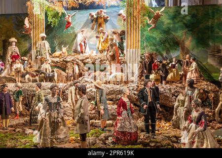 Berceau italien - nommé presepe - avec la nativité. Scène religieuse traditionnelle de Noël. Banque D'Images