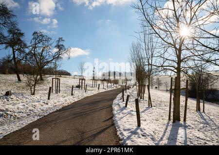 Sentier de randonnée près d'Odenthal, Bergisches Land, Allemagne Banque D'Images