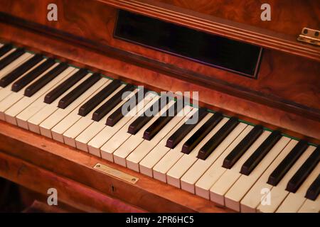 Une vue détaillée d'un piano, d'un piano à queue, de pianos. Banque D'Images