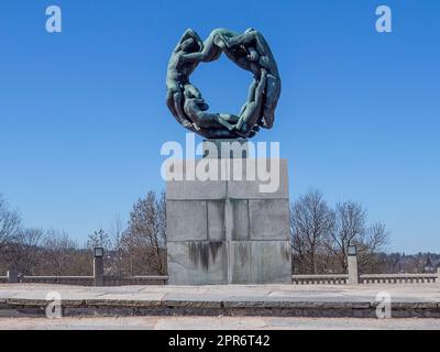 Norvège, Oslo, sculptures de Gustav dans la Vigelandspark Banque D'Images