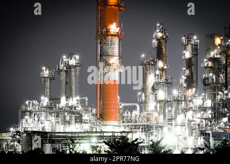 Vue nocturne de l'usine de la zone industrielle de Kawasaki Keihin Banque D'Images