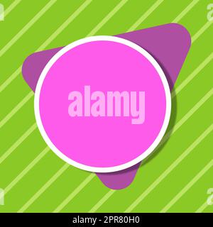 Circulaire et triangle vierges avec espace de copie pour la création d'arrière-plan de marquage sur rayures. Formes géométriques vides pour la promotion et le marketing des affaires. Banque D'Images