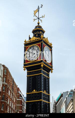 Little Ben, Victoria Street, Londres, Angleterre Banque D'Images